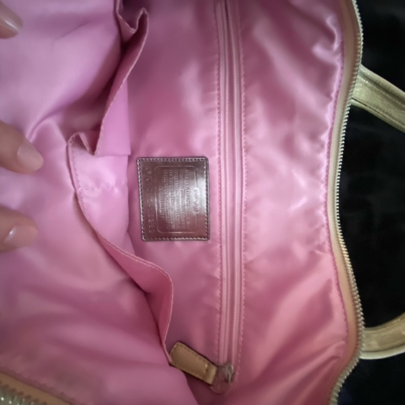 Coach Poppy gold signature bag - Picture 5 of 7